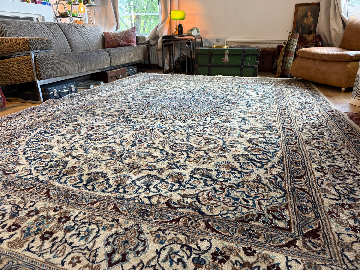 Hand-knotted vintage oriental Nain rug – approx. 245 × 345 cm