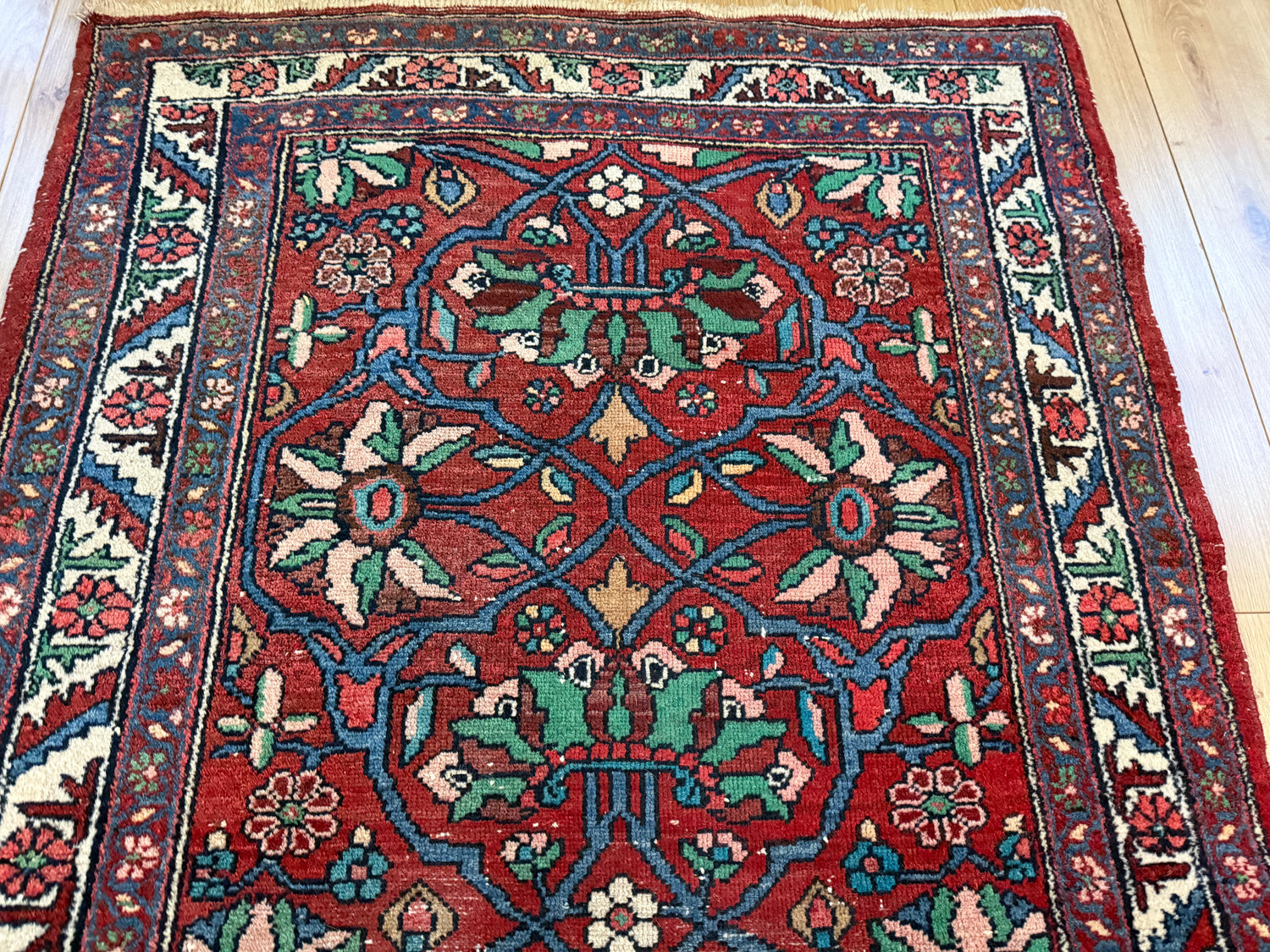 Sleets Vintage handgeknoopt oosters tapijt – 193 × 104 cm