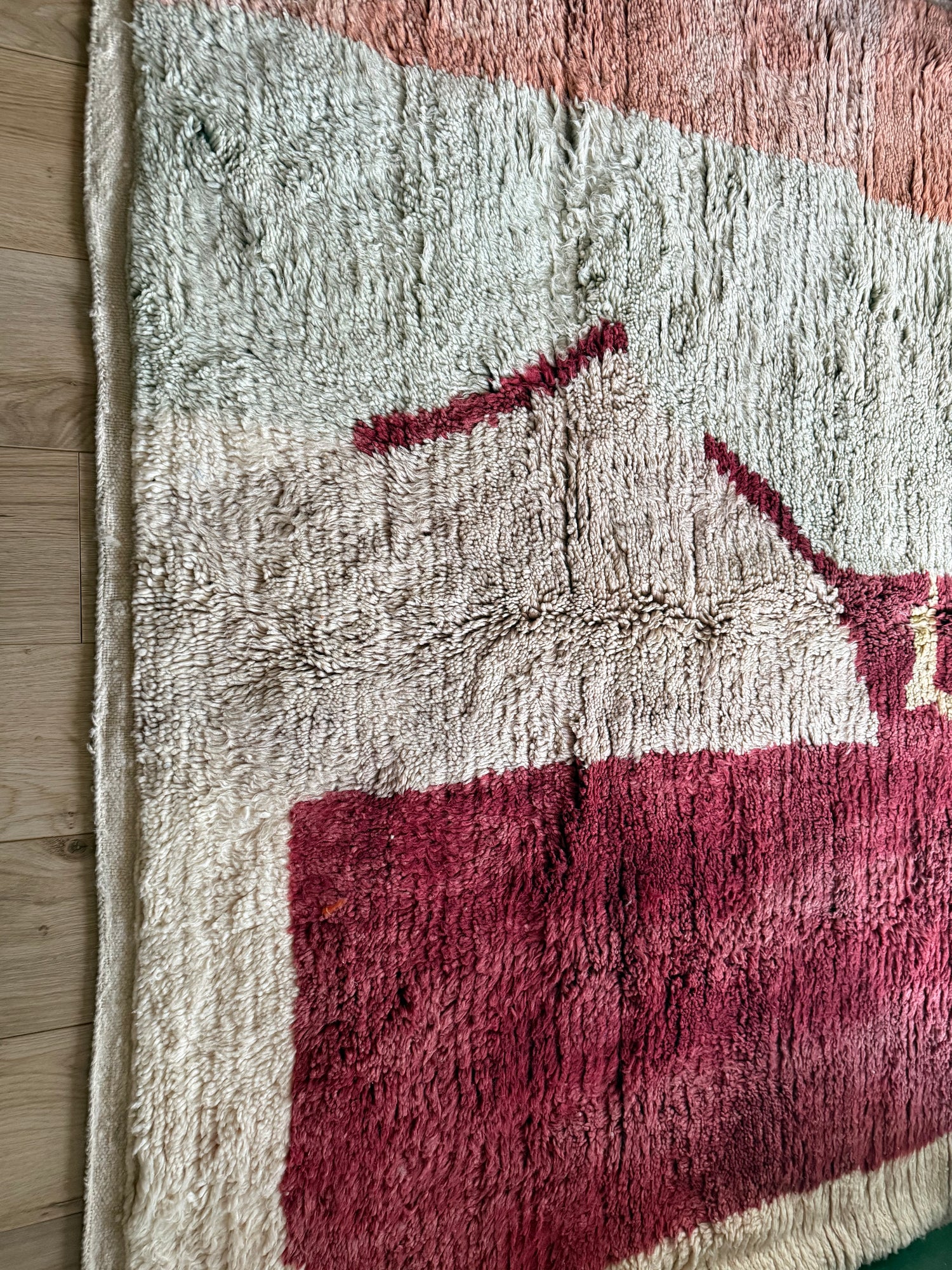 Vintage hand-knotted Moroccan rug – 291 × 203 cm