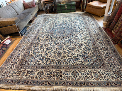 Hand-knotted vintage oriental Nain rug – approx. 245 × 345 cm