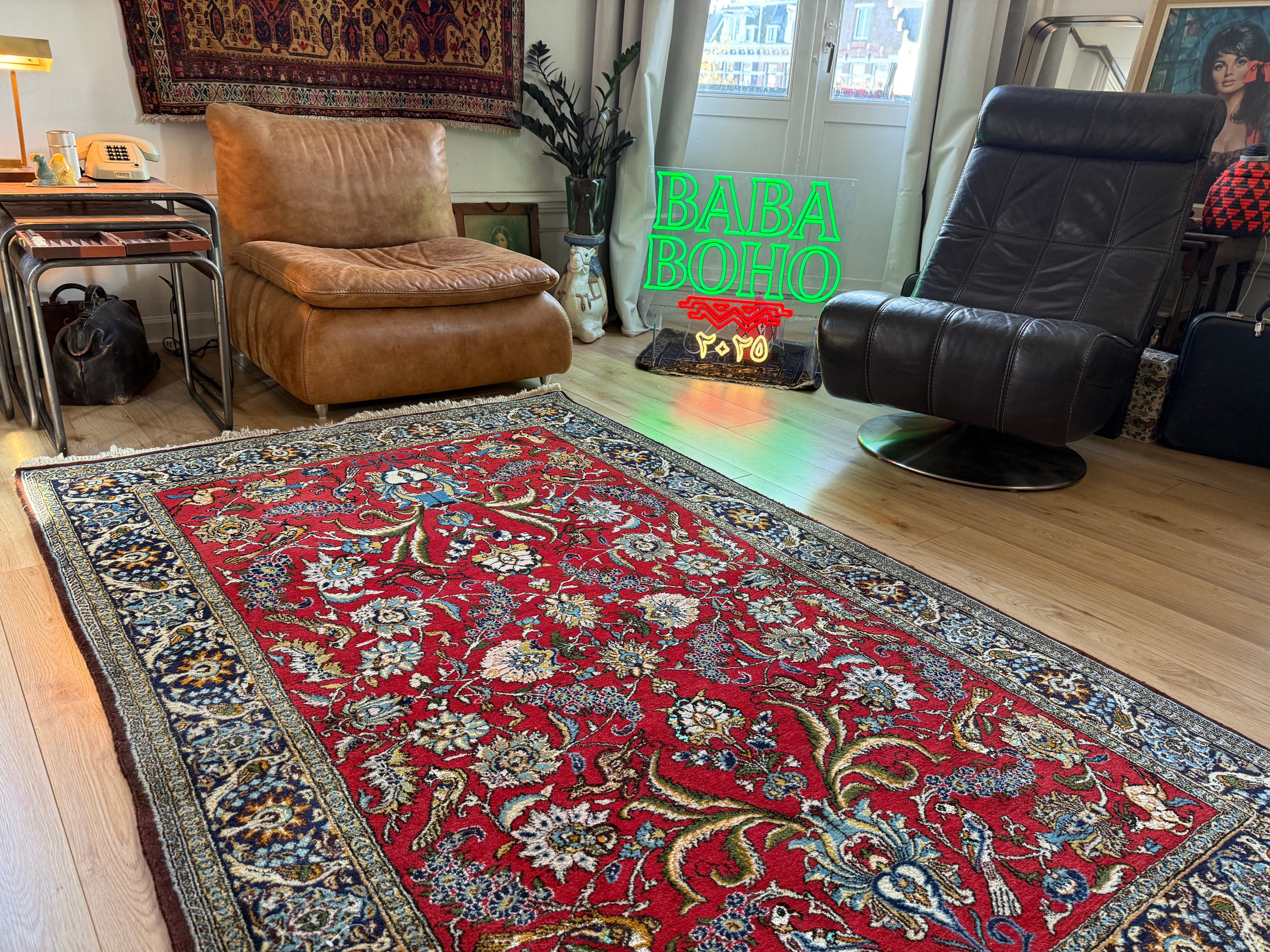 Vintage handgeknoopt wollen tapijt met vogels en gazellen – ca. 222 × 140 cm