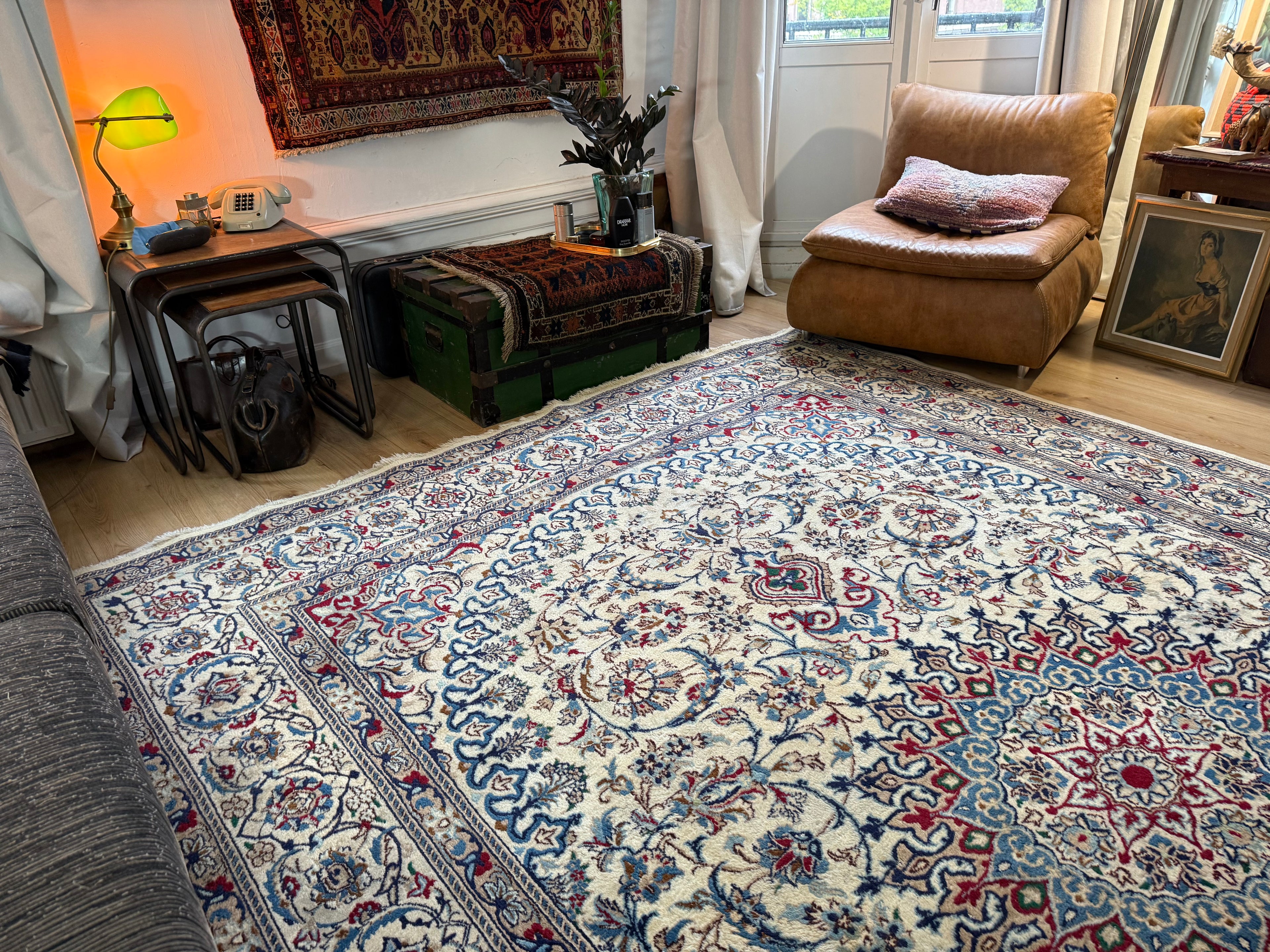 Handgeknoopt vintage Nain stijl tapijt – ca. 355 × 248 cm