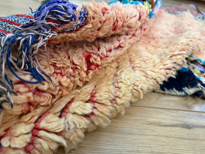 Vintage handgeknoopt Marokkaans tapijt – 370 × 204 cm