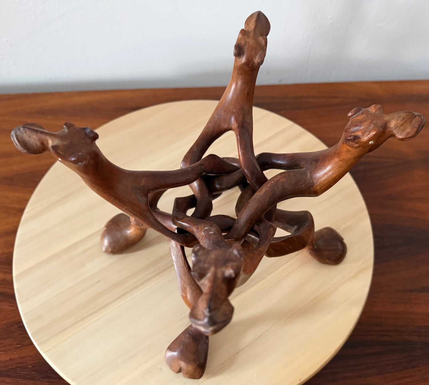 Unity Sculpture – Four Interwoven Camels
