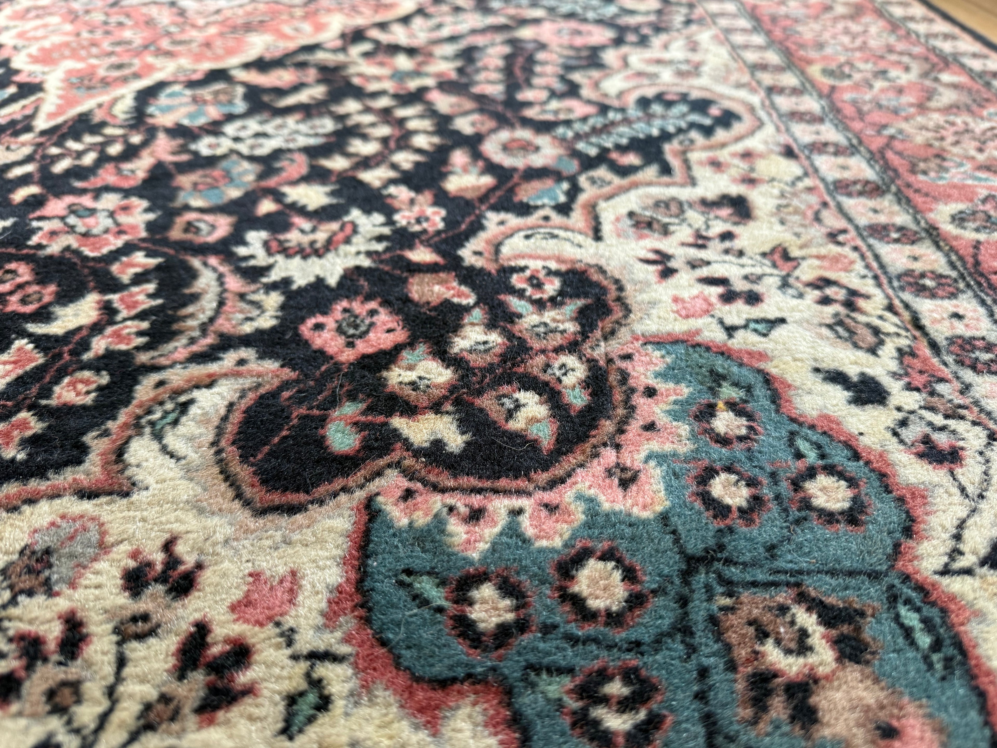 Handgeknoopt vintage tapijt – ca. 193 × 126 cm