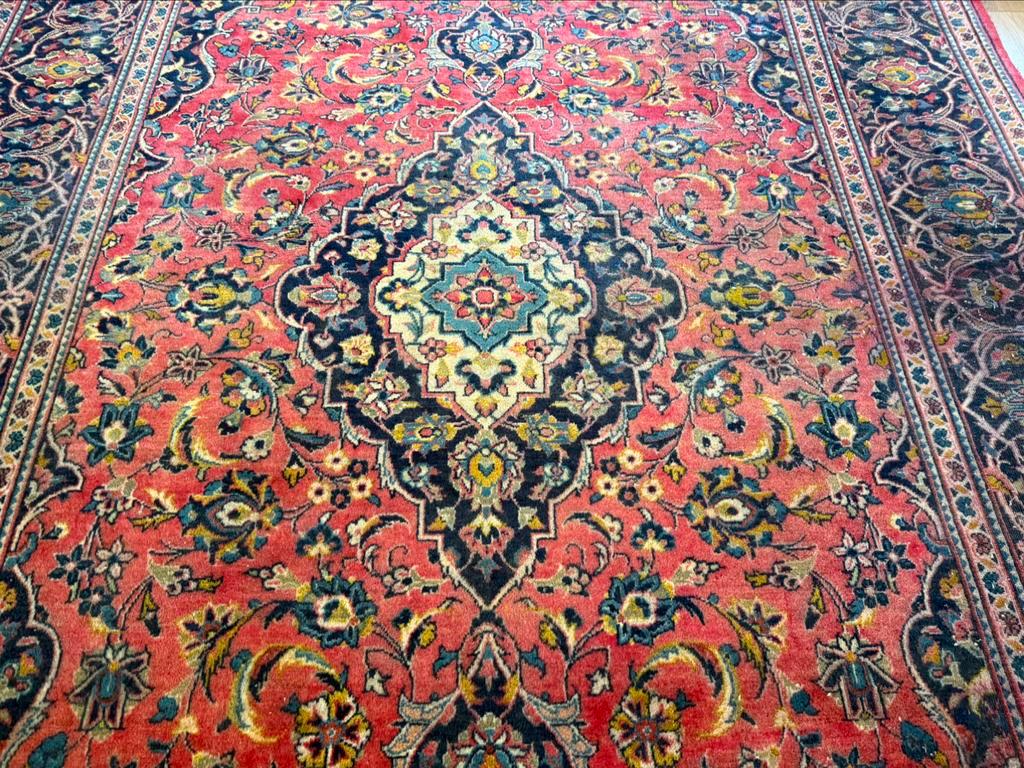 Handgeknoopt sleets vintage vloerkleed  Oosterse Kashan stijl  195 x 300 cm