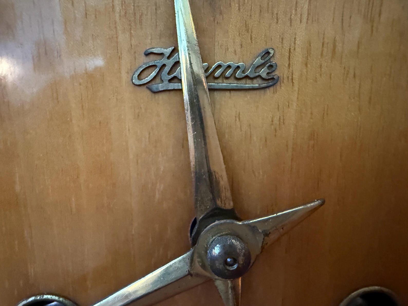 German pendulum clock from the middle of the century by Hermle – mechanical 8-day wooden clock, circa 1950