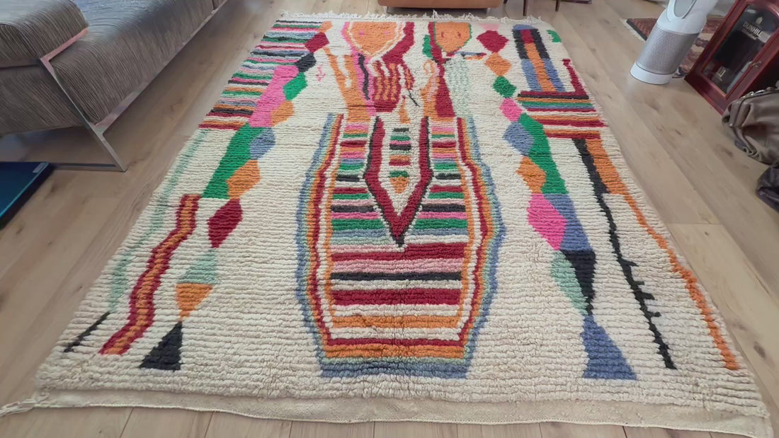 Handgeknoopt Marokkaans Azilal tapijt – 246 × 182 cm