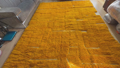 Grande tapete marroquino de pelo alto em laranja açafrão – 312 × 241 cm