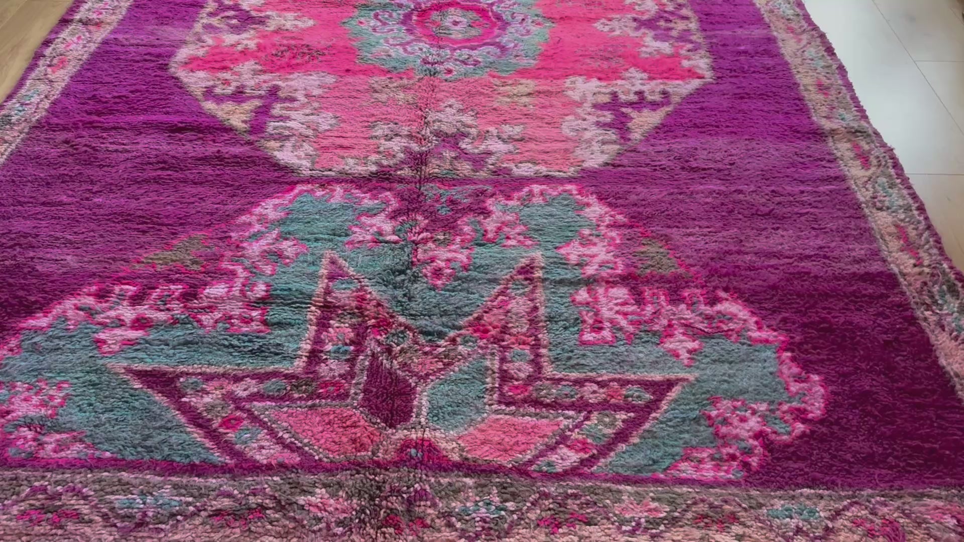 Vintage Atlas Rug – Magenta &amp; Turquoise Statement Piece (315 × 200 cm)