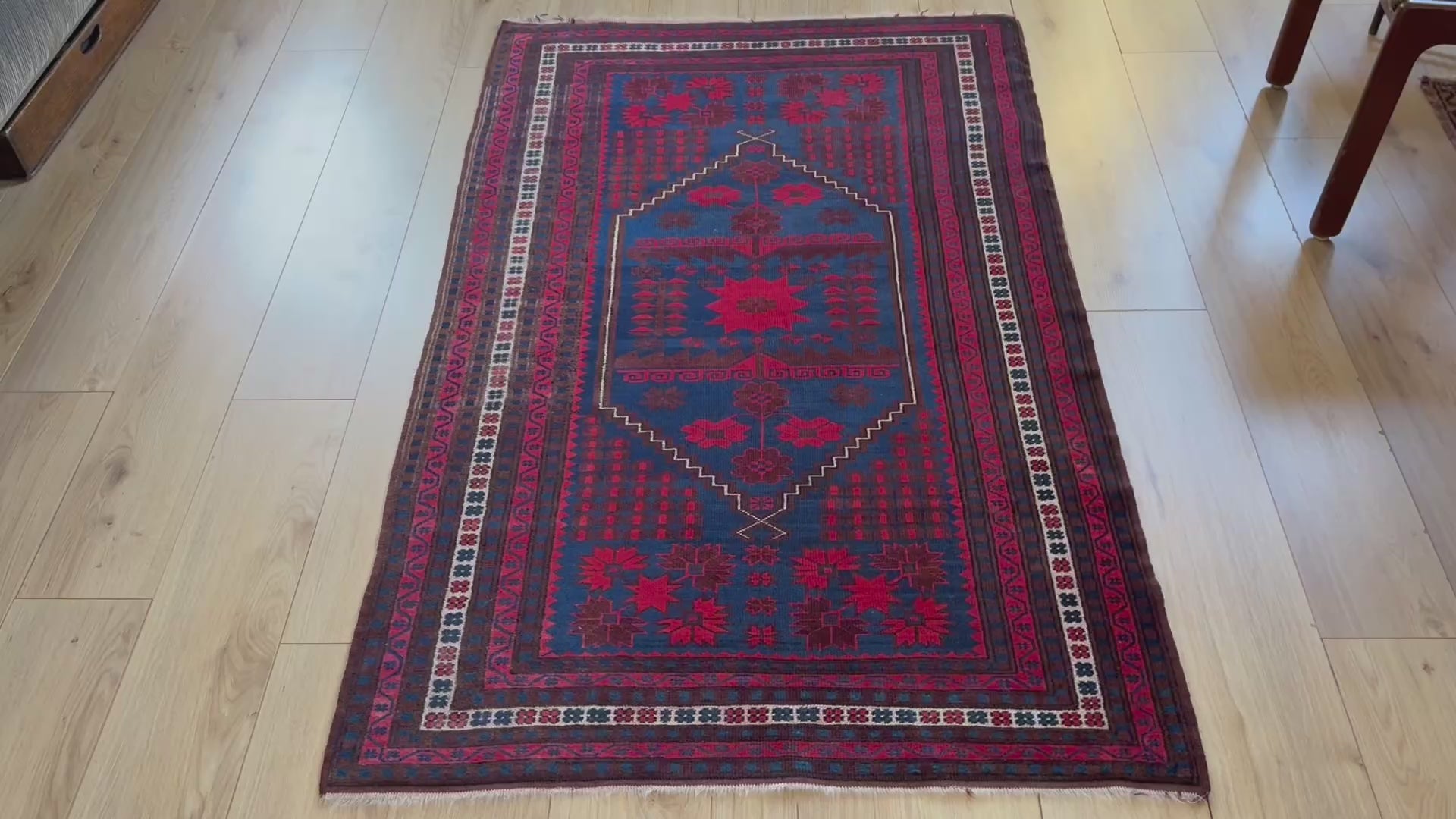 Hand-knotted tribal vintage carpet – Baluch – Indigo &amp; star medallion – ca. 1920–1935 size: 177 × 108 cm
