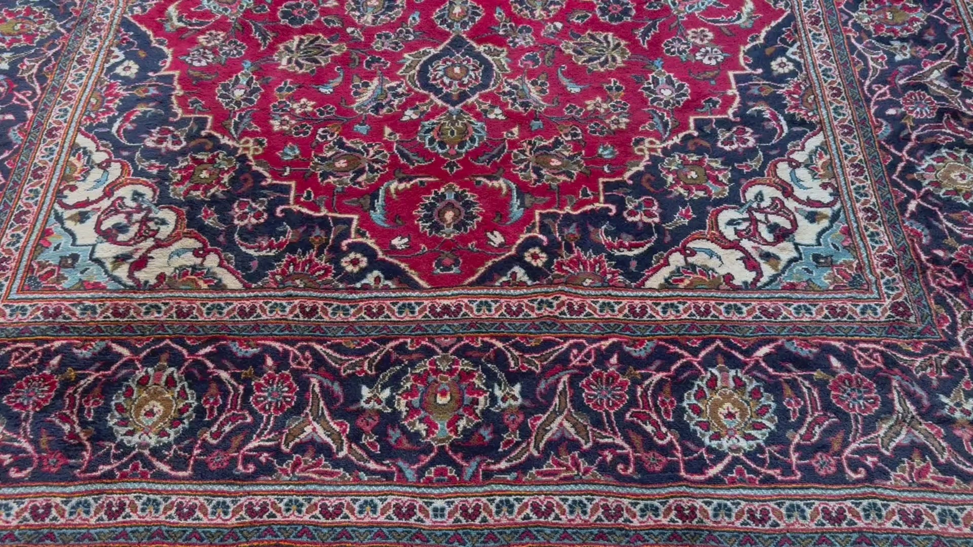 Tapete vintage nó à mão estilo Kashan – 312 × 202 cm